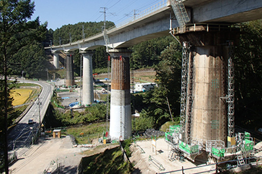 高構造物の耐震補強急速施工法