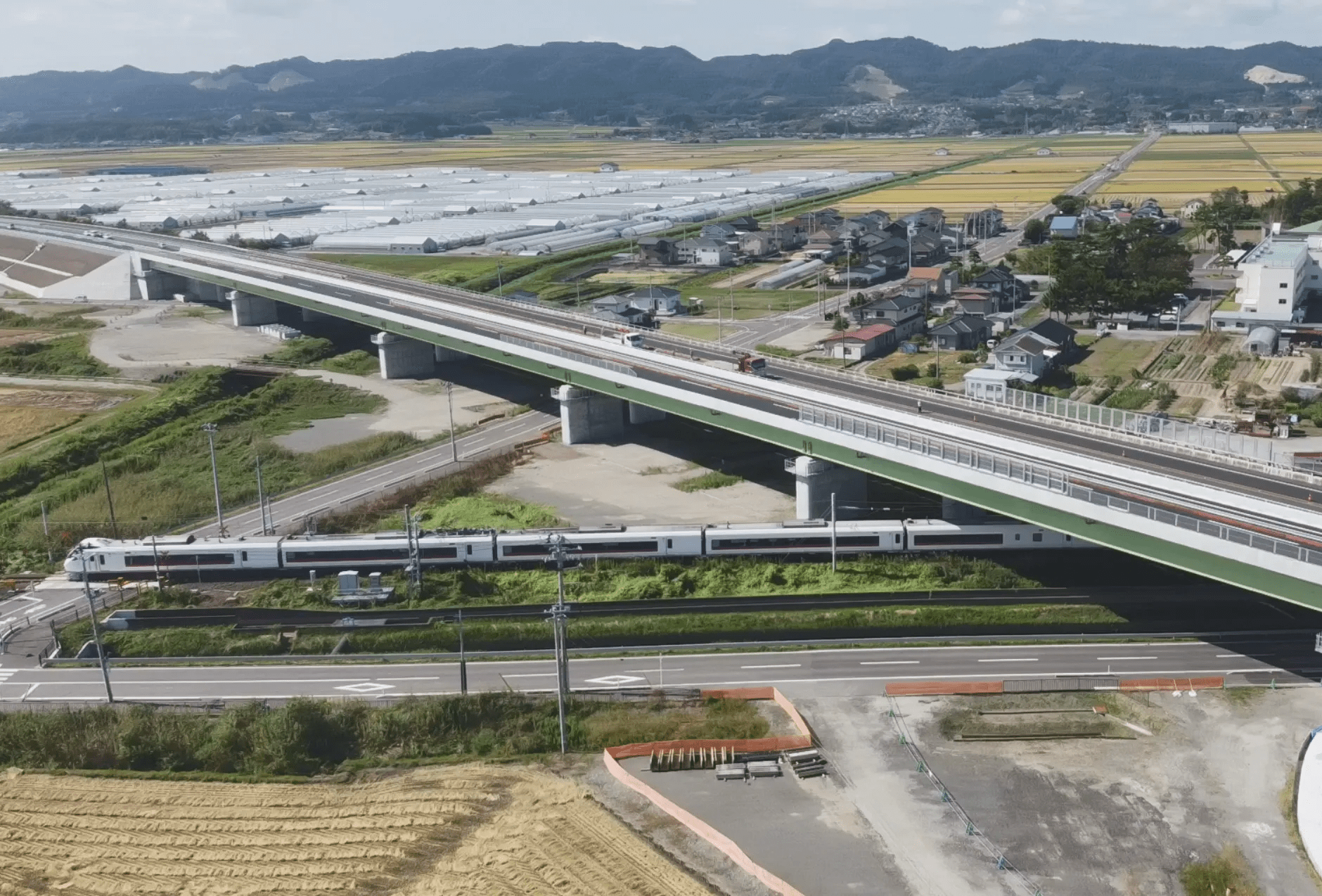 JR常磐線 浜吉田・亘理間 常磐自動車道吉田橋こ線橋新設工事のサムネイル画像です