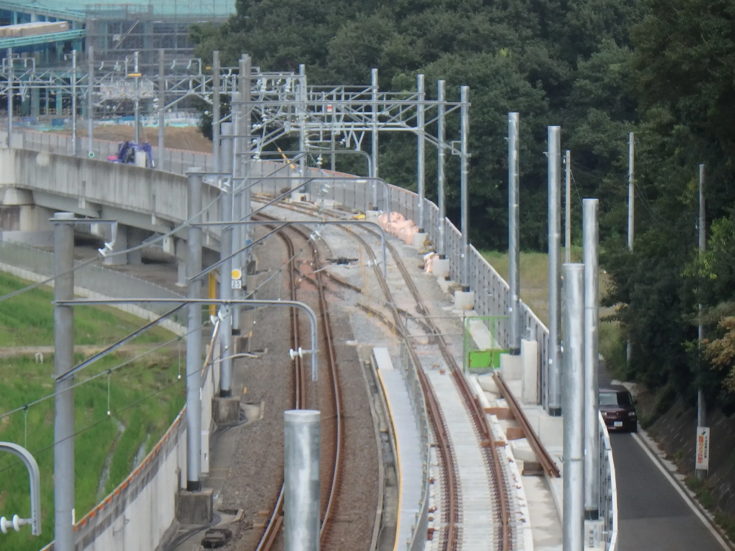 つくばエクスプレス線 車両基地入出庫線複線化軌道敷設工事のサムネイル画像です