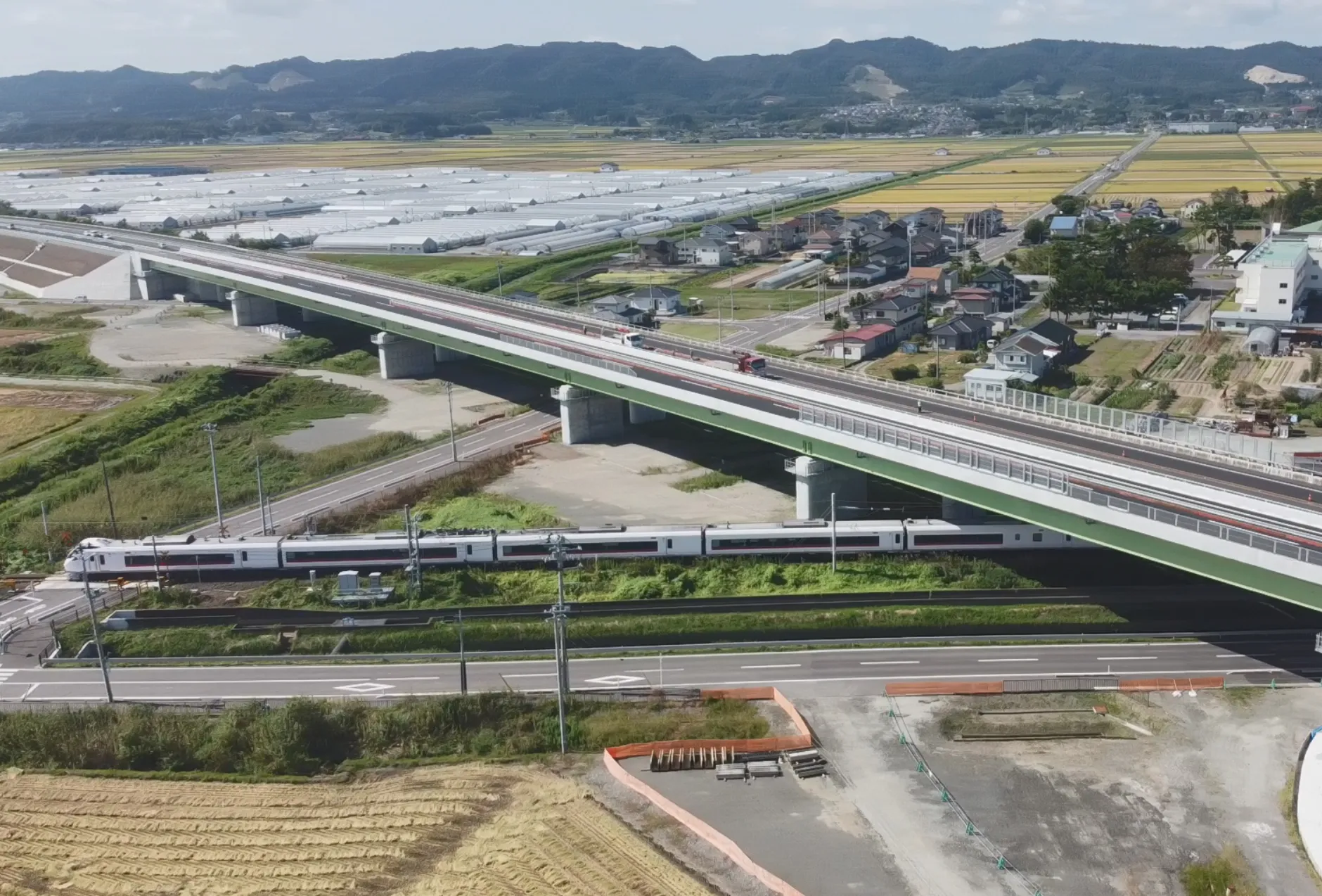 JR常磐線 浜吉田・亘理間 常磐自動車道吉田橋こ線橋新設工事のサムネイル画像です