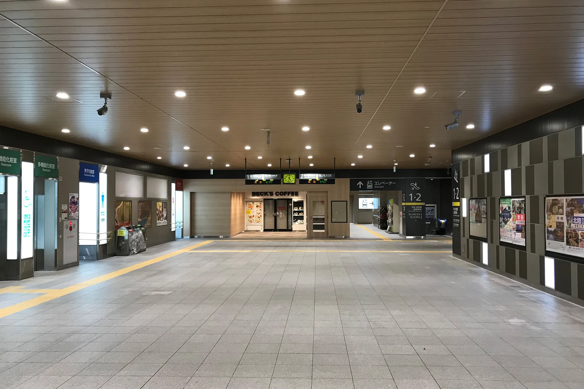 JR中央・総武線 信濃町駅改良工事のサムネイル画像です
