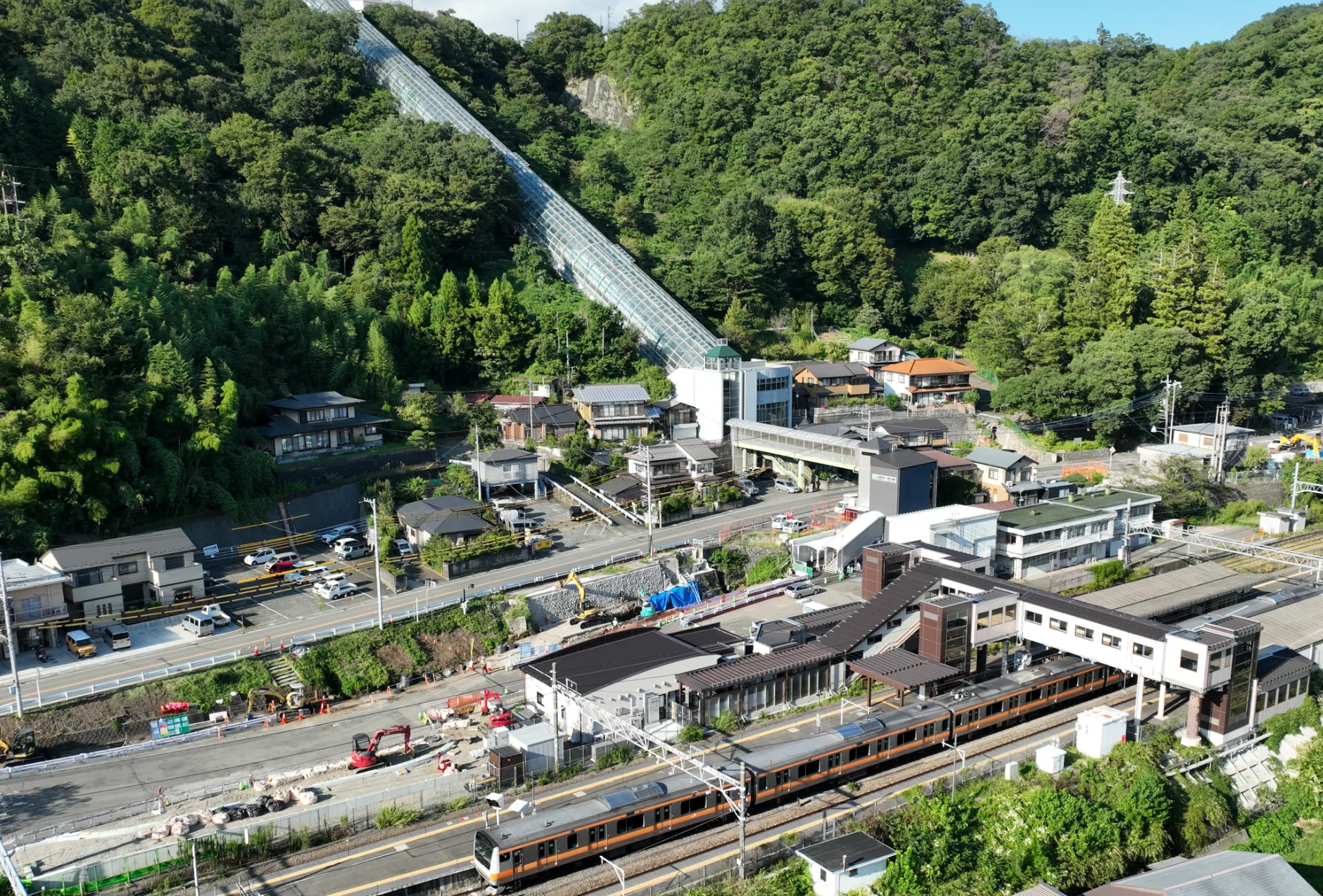 JR中央本線 四方津駅エレベーター新設他工事のサムネイル画像です