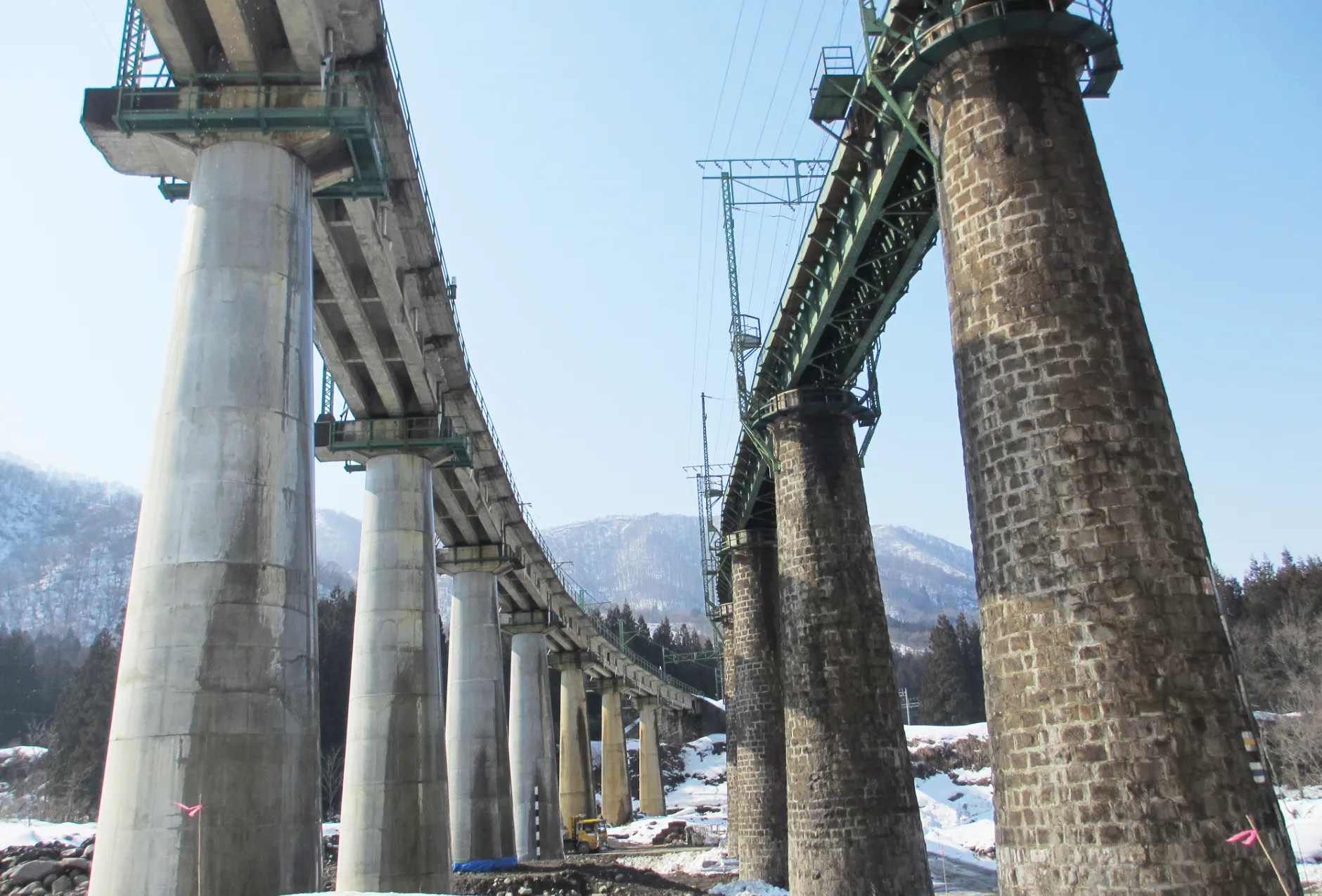 JR上越線 上越線土樽間第1魚野川橋りょうほか3橋りょう耐震補強工事のサムネイル画像です
